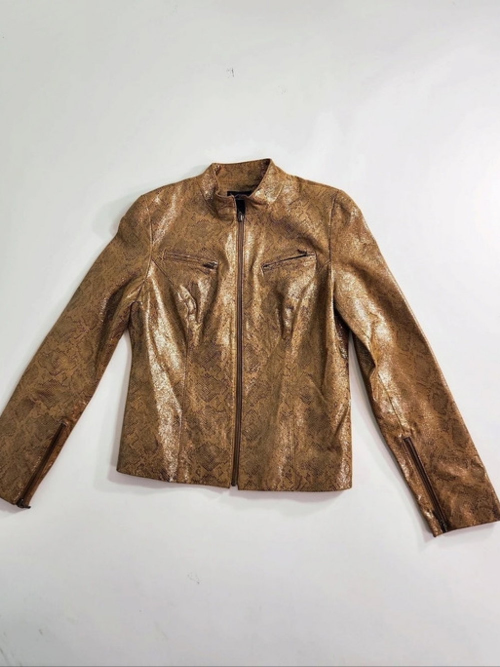 VS2 by VAKKO Women's Size 6 Snake Print Genuine Leather Zipper Jacket Gold 1C